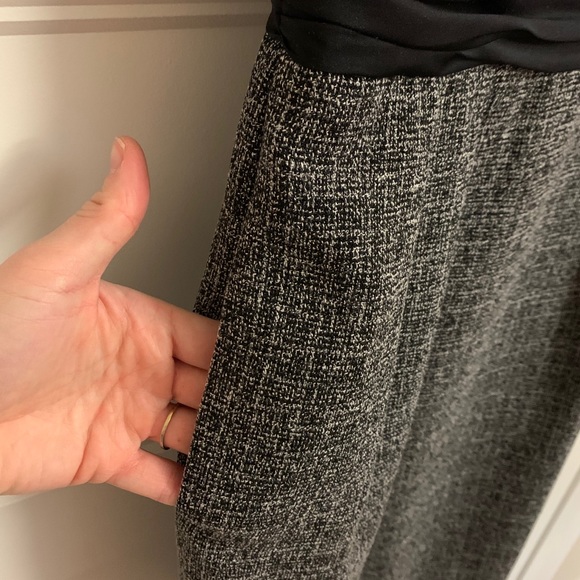 Max and Cleo sleeveless dress with pockets. - Picture 3 of 5